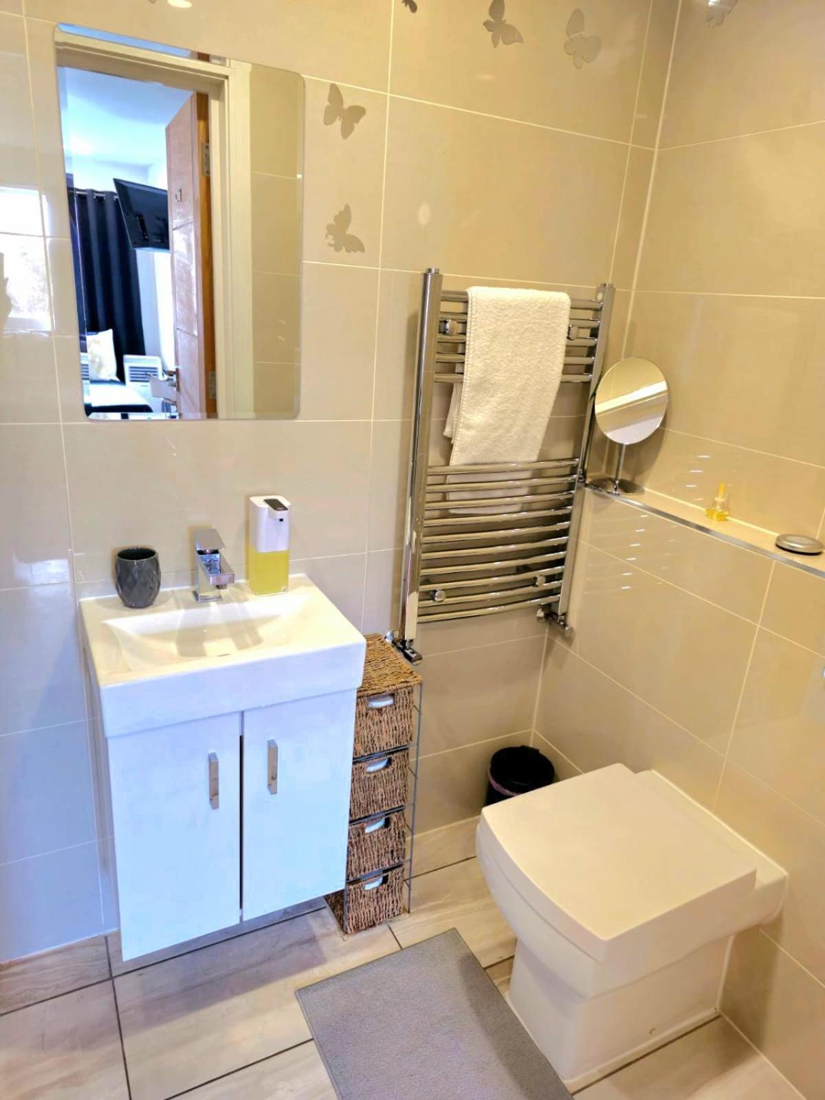 Penelope Ensuite Double Room ロンドン エクステリア 写真