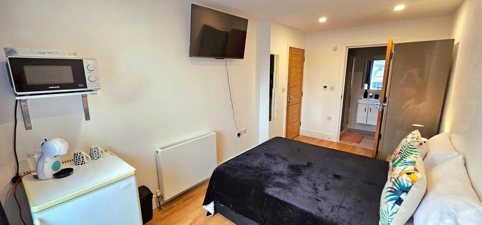 Penelope Ensuite Double Room ロンドン エクステリア 写真